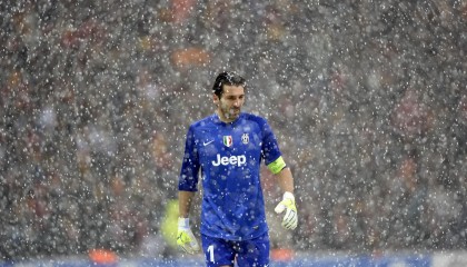 开云网页版-英雄联盟赛事幕后花絮：选手备战与粉丝应援，电竞激情！，英雄联盟现场视频